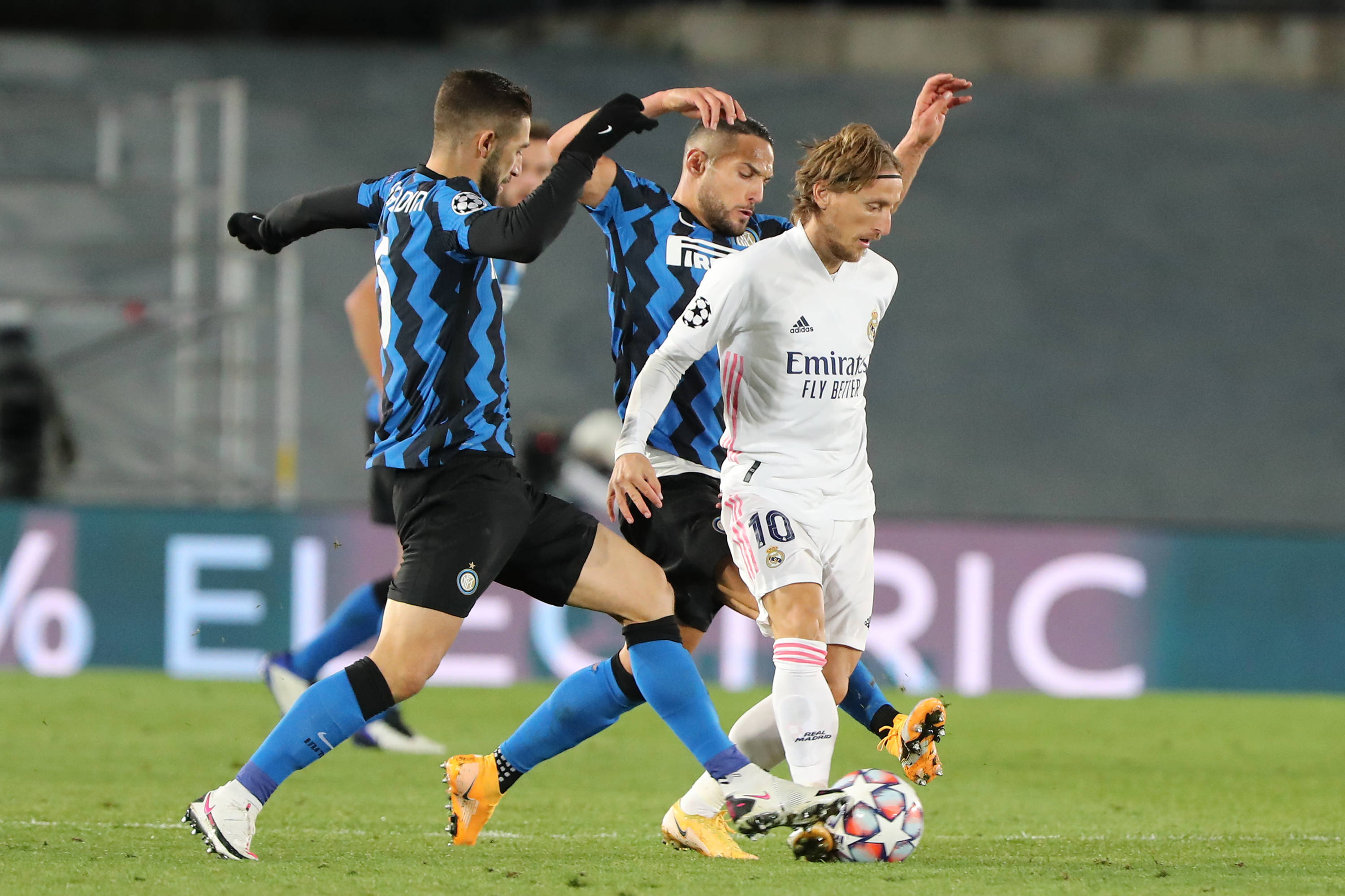 德罗西取热那亚生涯首胜，率队时隔239天再次意甲主场赢球（德罗西生涯首次击败热那亚，率队时隔239天再度收获意甲主场胜利）