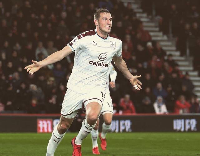 谁更强？卡博尔近3场攻入6球，恩苏近8次破门均为首开纪录（强强对比：卡博尔近三战轰入6球，恩苏近8次破门全部首开）